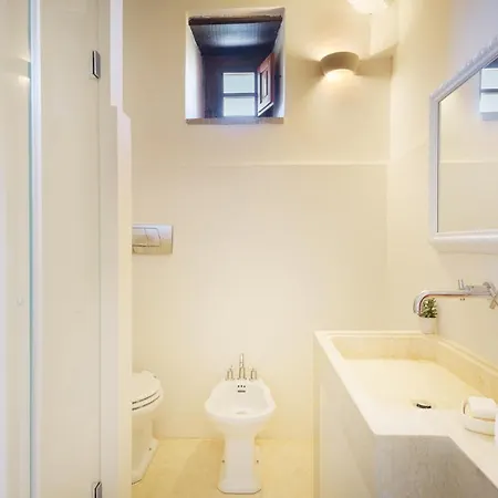 Вилла Ca Maggiore 10&2, Emma Кастильон-Фибокки