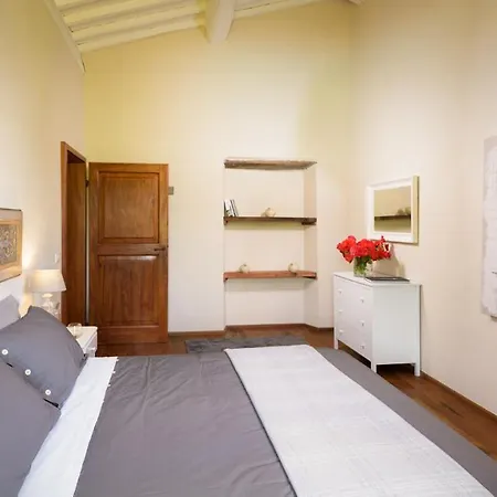 Ca Maggiore 10&2, Emma Вилла *